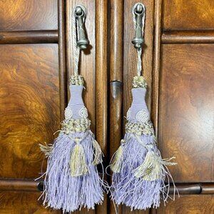 Vintage Set of 2 Lilac Pale Gold 6.5" Tassels